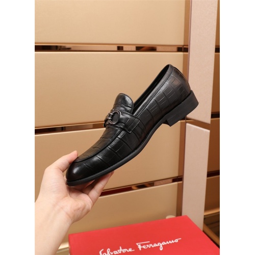 Cheap Salvatore Ferragamo Leather Shoes For Men #891806 Replica Wholesale [$82.00 USD] [ITEM#891806] on Replica Salvatore Ferragamo Leather Shoes