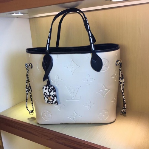 Louis Vuitton AAA Quality Tote-Handbags For Women #891991