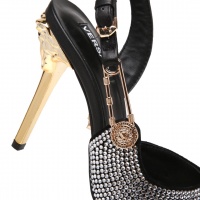 Cheap Versace Sandal For Women #885914 Replica Wholesale [$82.00 USD] [ITEM#885914] on Replica Versace Sandal