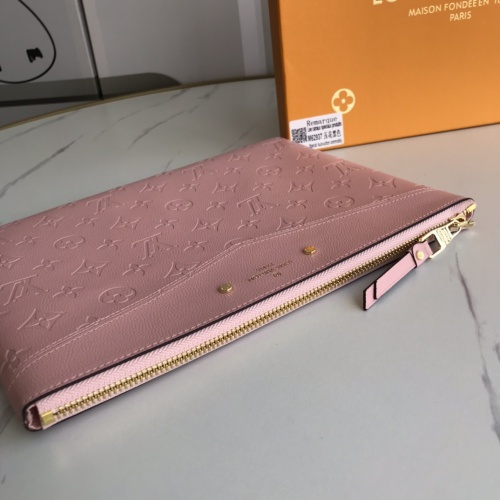 Cheap Louis Vuitton AAA Quality Wallets #902132 Replica Wholesale [$50.00 USD] [ITEM#902132] on Replica Louis Vuitton AAA+ Quality Wallets