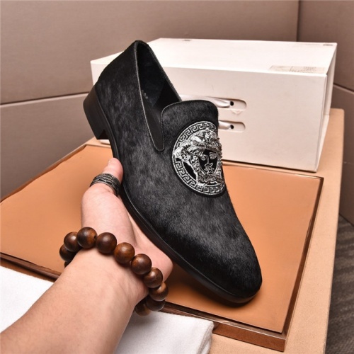 Cheap Versace Leather Shoes For Men #905300 Replica Wholesale [$102.00 USD] [ITEM#905300] on Replica Versace Leather Shoes