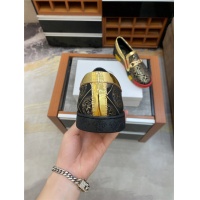 Cheap Versace Casual Shoes For Men #893886 Replica Wholesale [$68.00 USD] [ITEM#893886] on Replica Versace Casual Shoes