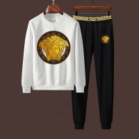 Versace Tracksuits Long Sleeved For Men #901540