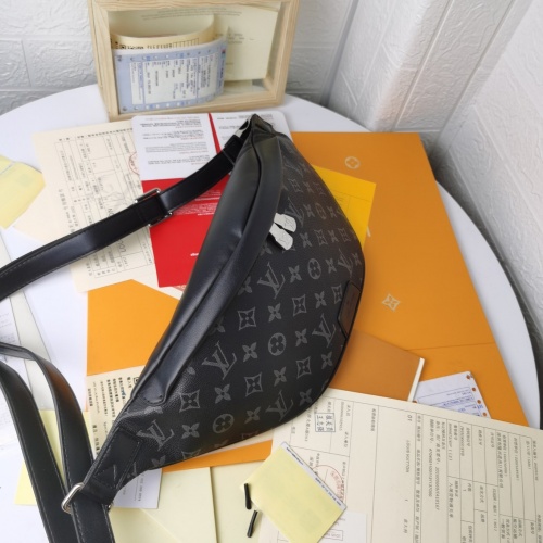 Cheap Louis Vuitton LV AAA Man Pockets #908611 Replica Wholesale [$72.00 USD] [ITEM#908611] on Replica Louis Vuitton LV AAA Quality Belt Bags