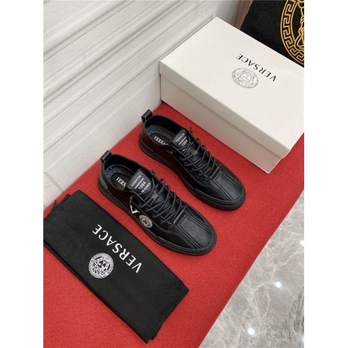Cheap Versace Casual Shoes For Men #911689 Replica Wholesale [$72.00 USD] [ITEM#911689] on Replica Versace Casual Shoes