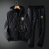 Versace Tracksuits Long Sleeved For Men #912277