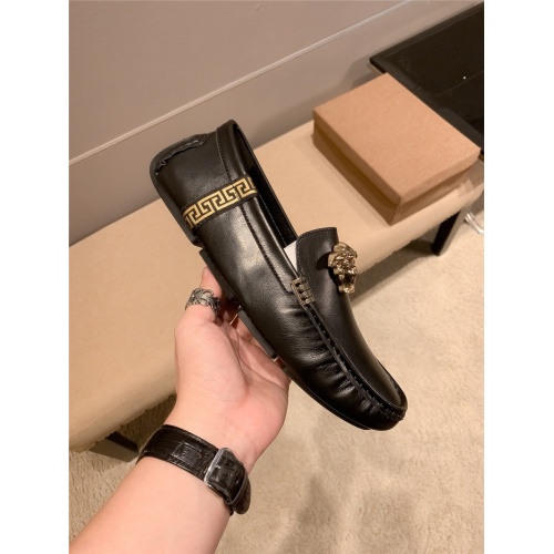 Cheap Versace Leather Shoes For Men #920635 Replica Wholesale [$82.00 USD] [ITEM#920635] on Replica Versace Leather Shoes