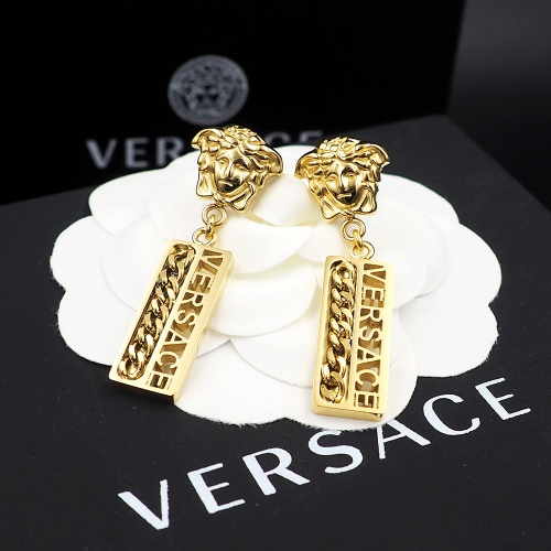 Cheap Versace Earrings #925246 Replica Wholesale [$25.00 USD] [ITEM#925246] on Replica Versace Earrings
