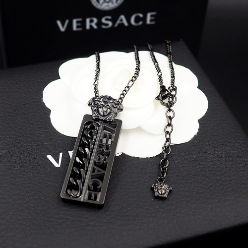 Cheap Versace Necklace #925254 Replica Wholesale [$27.00 USD] [ITEM#925254] on Replica Versace Necklaces