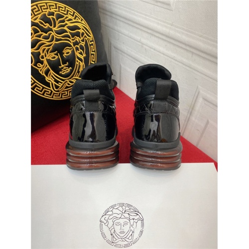 Cheap Versace Casual Shoes For Men #925459 Replica Wholesale [$82.00 USD] [ITEM#925459] on Replica Versace Casual Shoes