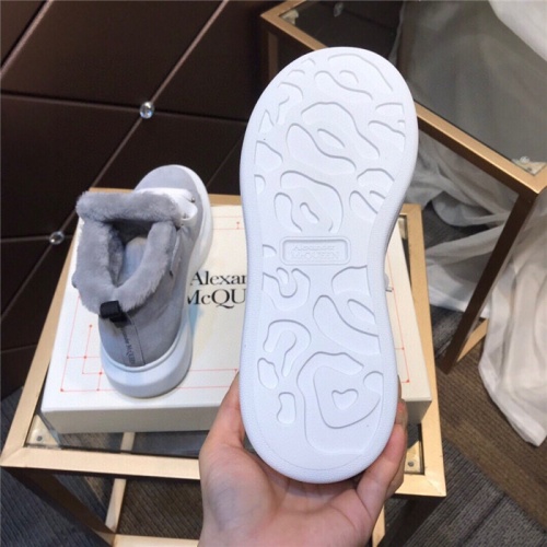 Cheap Alexander McQueen High Tops Shoes For Women #926292 Replica Wholesale [$115.00 USD] [ITEM#926292] on Replica Alexander McQueen High Tops Shoes