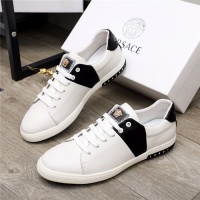 Versace Casual Shoes For Men #919773