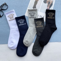 Cheap Versace Socks #920579 Replica Wholesale [$29.00 USD] [ITEM#920579] on Replica Versace Socks