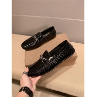 Versace Leather Shoes For Men #920637