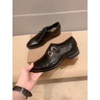 Versace Leather Shoes For Men #922576
