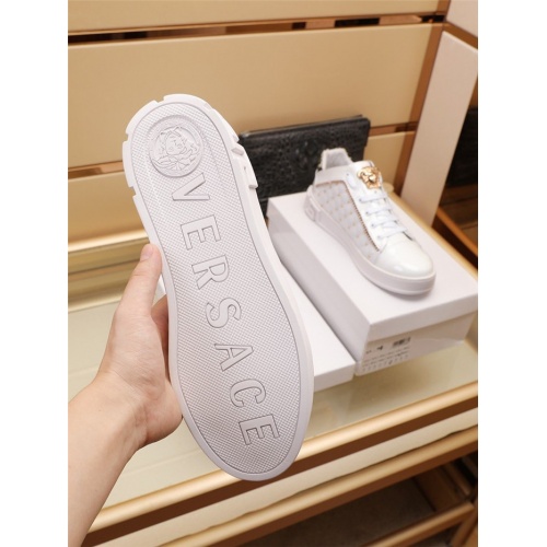 Cheap Versace Casual Shoes For Men #930775 Replica Wholesale [$82.00 USD] [ITEM#930775] on Replica Versace Casual Shoes