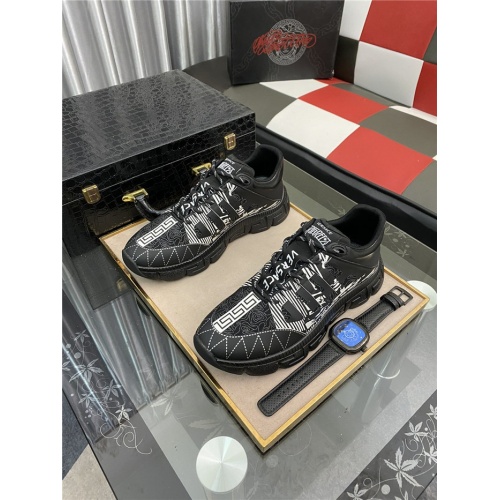 Cheap Versace Casual Shoes For Men #931996 Replica Wholesale [$80.00 USD] [ITEM#931996] on Replica Versace Casual Shoes