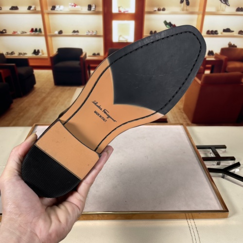 Cheap Salvatore Ferragamo Leather Shoes For Men #936375 Replica Wholesale [$85.00 USD] [ITEM#936375] on Replica Salvatore Ferragamo Leather Shoes