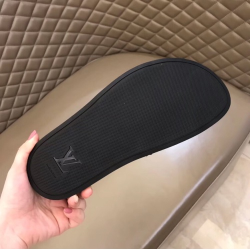 Cheap Louis Vuitton Slippers For Men #937282 Replica Wholesale [$38.00 USD] [ITEM#937282] on Replica Louis Vuitton Slippers