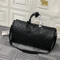 Louis Vuitton Travel Bags #927658