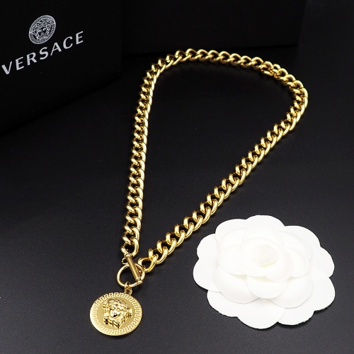 Cheap Versace Necklace #938821 Replica Wholesale [$29.00 USD] [ITEM#938821] on Replica Versace Necklaces