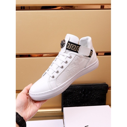 Cheap Versace Casual Shoes For Men #939741 Replica Wholesale [$85.00 USD] [ITEM#939741] on Replica Versace Casual Shoes