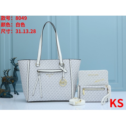 Cheap Michael Kors Handbags For Women #940080 Replica Wholesale [$39.00 USD] [ITEM#940080] on Replica Michael Kors Handbags