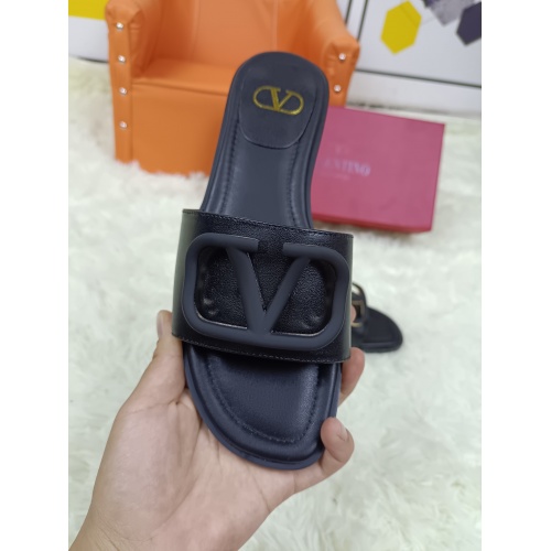 Cheap Valentino Slippers For Women #942647 Replica Wholesale [$64.00 USD] [ITEM#942647] on Replica Valentino Slippers