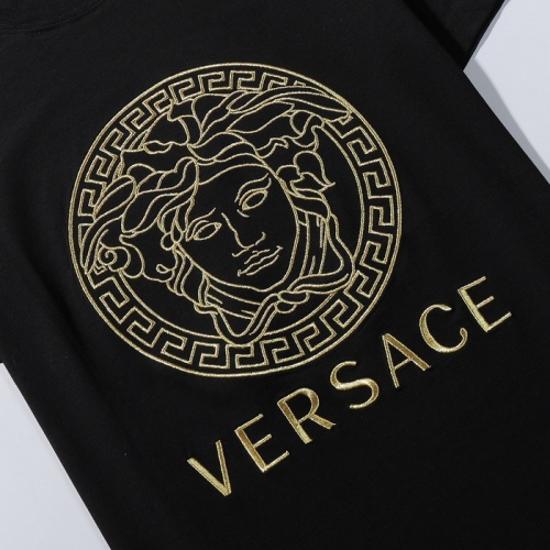 Cheap Versace T-Shirts Short Sleeved For Men #944768 Replica Wholesale [$27.00 USD] [ITEM#944768] on Replica Versace T-Shirts