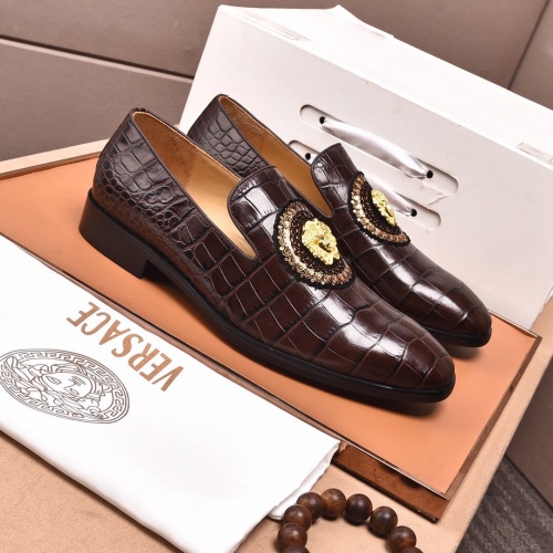 Cheap Versace Leather Shoes For Men #945831 Replica Wholesale [$98.00 USD] [ITEM#945831] on Replica Versace Leather Shoes