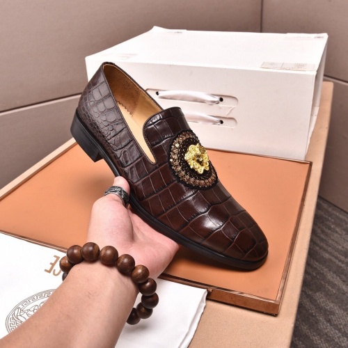 Cheap Versace Leather Shoes For Men #945831 Replica Wholesale [$98.00 USD] [ITEM#945831] on Replica Versace Leather Shoes