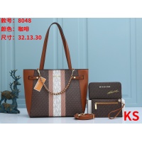 Michael Kors Handbags For Women #940071