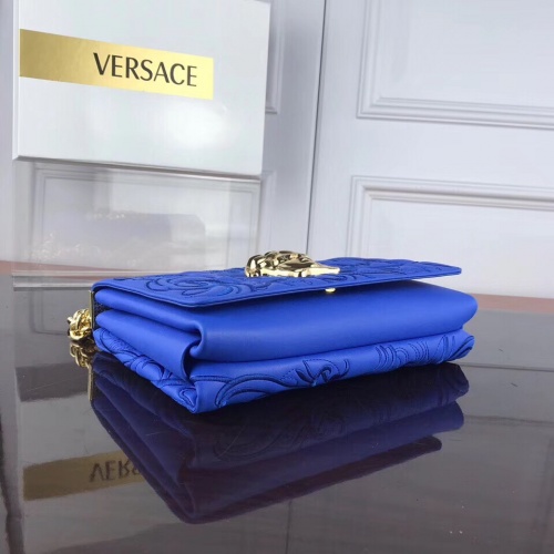 Cheap Versace AAA Quality Messenger Bags For Women #946977 Replica Wholesale [$128.00 USD] [ITEM#946977] on Replica Versace AAA Quality Messenger Bags