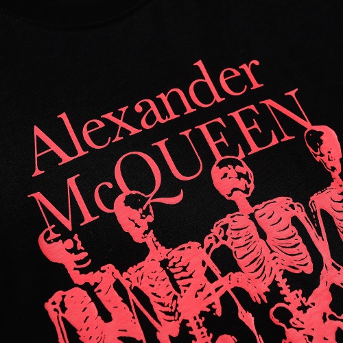 Cheap Alexander McQueen T-shirts Short Sleeved For Unisex #948278 Replica Wholesale [$27.00 USD] [ITEM#948278] on Replica Alexander McQueen T-shirts