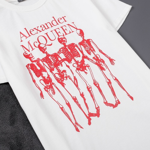 Cheap Alexander McQueen T-shirts Short Sleeved For Unisex #948279 Replica Wholesale [$27.00 USD] [ITEM#948279] on Replica Alexander McQueen T-shirts
