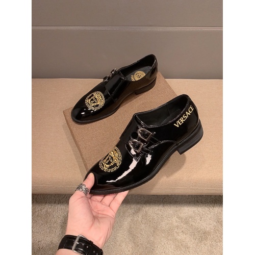 Cheap Versace Leather Shoes For Men #948744 Replica Wholesale [$80.00 USD] [ITEM#948744] on Replica Versace Leather Shoes