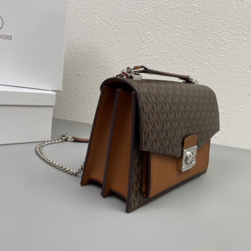 Cheap Michael Kors AAA Messenger Bags For Women #949252 Replica Wholesale [$115.00 USD] [ITEM#949252] on Replica Michael Kors AAA Messenger Bags