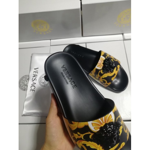 Cheap Versace Slippers For Men #950775 Replica Wholesale [$42.00 USD] [ITEM#950775] on Replica Versace Slippers