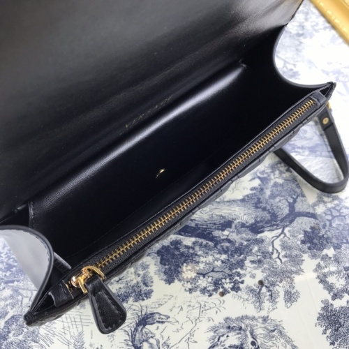Cheap Versace AAA Quality Messenger Bags For Women #951388 Replica Wholesale [$145.00 USD] [ITEM#951388] on Replica Versace AAA Quality Messenger Bags