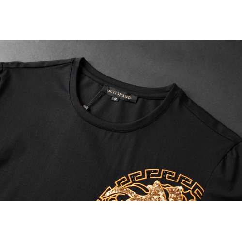 Cheap Versace Tracksuits Short Sleeved For Men #951441 Replica Wholesale [$64.00 USD] [ITEM#951441] on Replica Versace Tracksuits