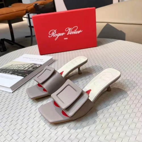 Cheap Roger Vivier Fashion Slippers For Women #956722 Replica Wholesale [$76.00 USD] [ITEM#956722] on Replica Roger Vivier Fashion Slippers