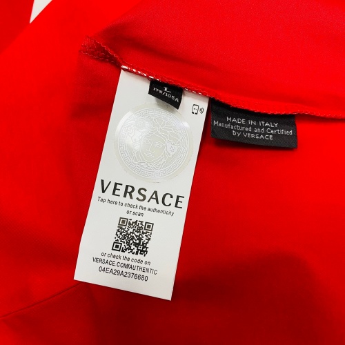 Cheap Versace T-Shirts Short Sleeved For Unisex #963842 Replica Wholesale [$60.00 USD] [ITEM#963842] on Replica Versace T-Shirts