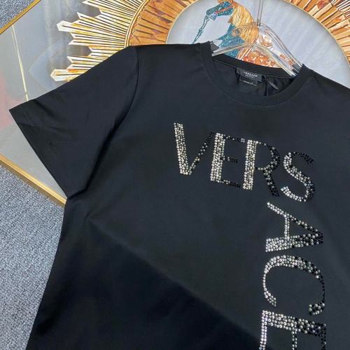 Cheap Versace T-Shirts Short Sleeved For Unisex #963863 Replica Wholesale [$60.00 USD] [ITEM#963863] on Replica Versace T-Shirts