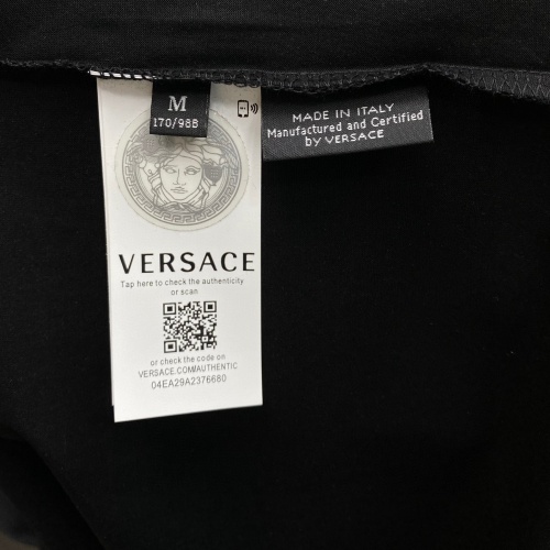 Cheap Versace T-Shirts Short Sleeved For Unisex #963880 Replica Wholesale [$60.00 USD] [ITEM#963880] on Replica Versace T-Shirts