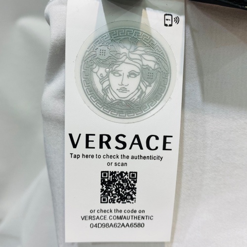 Cheap Versace T-Shirts Short Sleeved For Unisex #963893 Replica Wholesale [$60.00 USD] [ITEM#963893] on Replica Versace T-Shirts