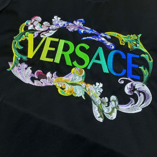Cheap Versace T-Shirts Short Sleeved For Unisex #963973 Replica Wholesale [$68.00 USD] [ITEM#963973] on Replica Versace T-Shirts