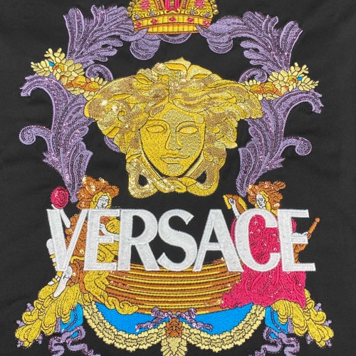 Cheap Versace T-Shirts Short Sleeved For Unisex #963987 Replica Wholesale [$68.00 USD] [ITEM#963987] on Replica Versace T-Shirts