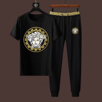 Cheap Versace Tracksuits Short Sleeved For Men #955478 Replica Wholesale [$76.00 USD] [ITEM#955478] on Replica Versace Tracksuits