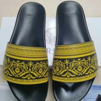 Versace Slippers For Women #956320