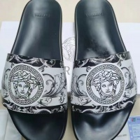 Versace Slippers For Women #956331